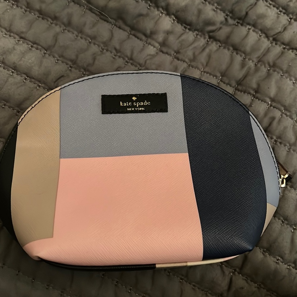 New without tags- Kate Spade cosmetic bag